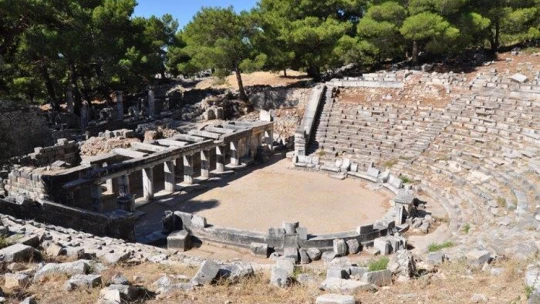 Priene Antik Kenti, ziyaretçilerini bekliyor