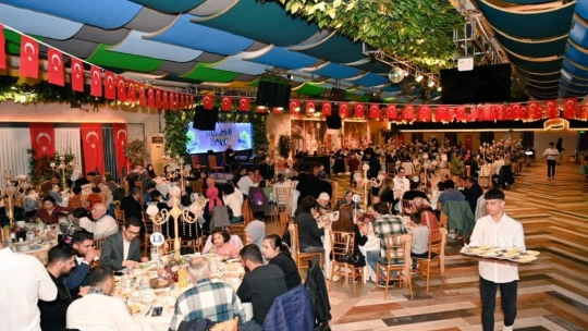 Şehit aileleri ve gaziler iftar programında buluştu