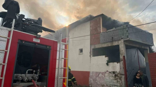 Şehit babasının evi alevlere teslim oldu