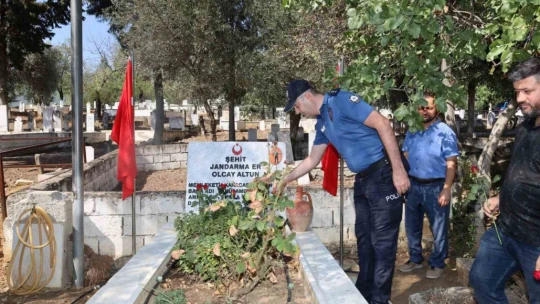 Şehit jandarma er Altun mezarı başında anıldı
