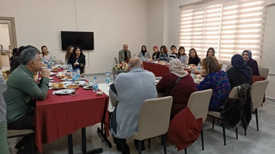 Şehit ve gazi ailelerini kahvaltıda ağırladılar