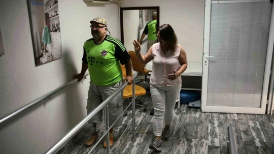 Şeker hastalığı nedeniyle sağ ayağı kesilen malülen emekli işçinin zorlu yaşam mücadelesi