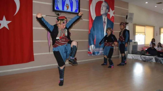Sergiledikleri gösterilerle engelleri aştılar