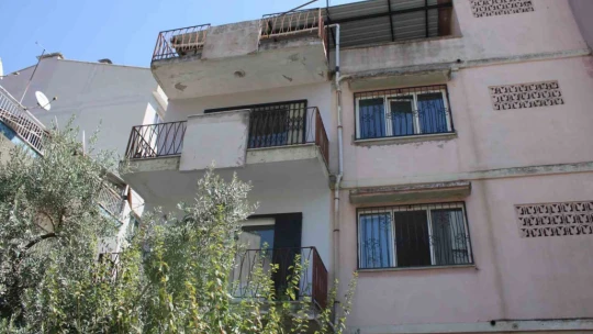 Sevimli kediyi kurtarmak için tüm ekipler seferber oldu, o kurtarılacağı anda atlayıp gitti