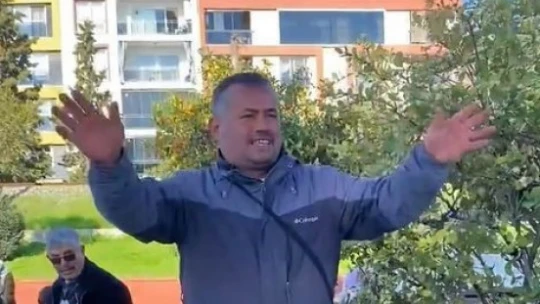 Simitçi harçlığı kimden alırsa ibreyi o yöne çeviriyor