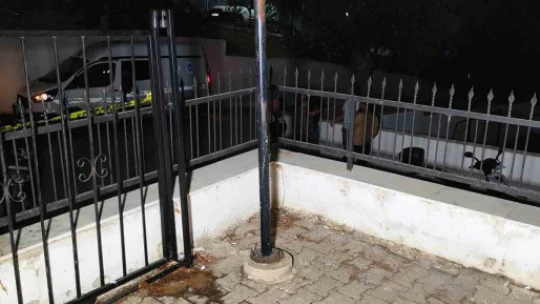 Site içerisindeki direkte elektrik akımına kapılan genç hayatını kaybetti