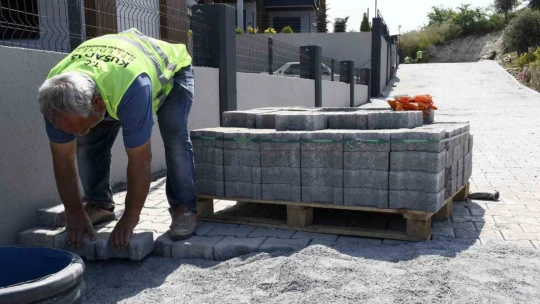 Soğucak Mahallesi'nde yol yenileme çalışmaları sürüyor