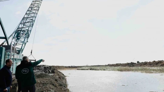 Söke'de azmak yataklarında kazılar devam ediyor