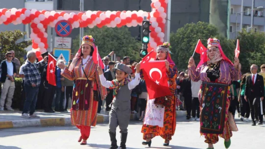 Söke'de coşkulu cumhuriyet kutlaması