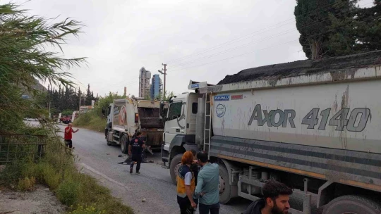 Söke'de feci kaza: Kamyonun çarptığı temizlik işleri personeli hayatını kaybetti