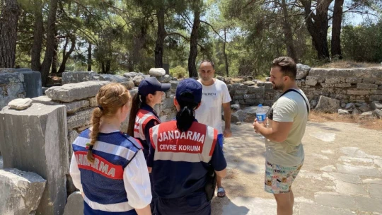 Söke'de jandarma ekipleri vatandaşları bilgilendirdi