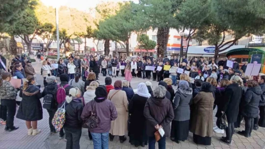 Söke'de Kadına Şiddetle Mücadele için yürüyüş düzenlendi