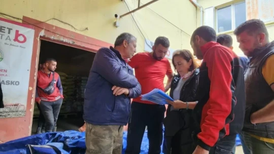 Söke'de sel mağdurlarına yem desteği