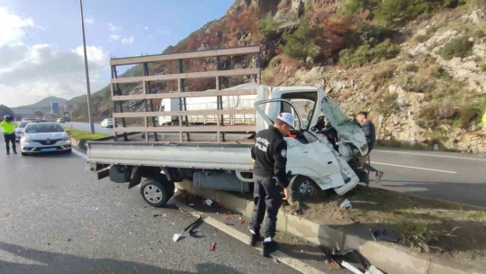 Söke'de zincirleme kaza: 1 yaralı