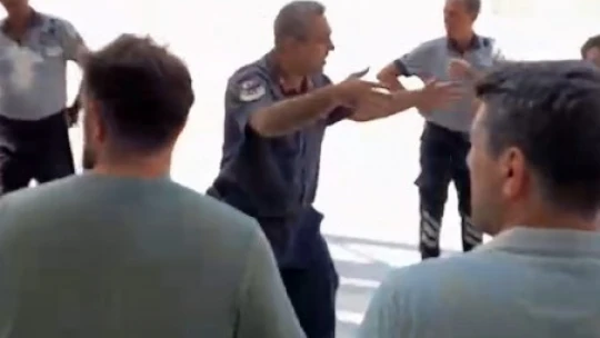 Söke'deki KİPAŞ Kağıt Fabrikası'nda maaş krizi: İşçiler kuleye çıktı