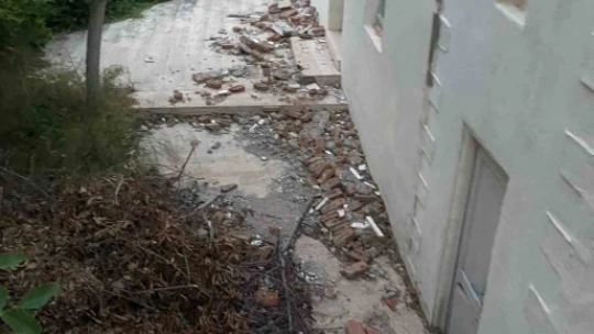 Söke Eski Doğanbey Köyü Camii'nin çatısı çöktü