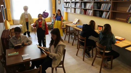 Söke'nin Kocagözoğlu Okulu'na kütüphane kazandırıldı