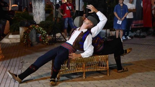 Söke Uluslararası Halk Oyunları Festivali renkli görüntülerle başladı