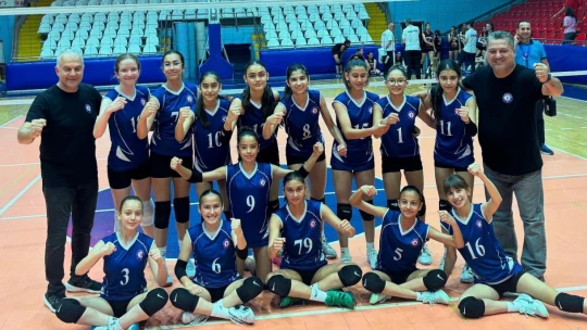 Söke Voleybol Takımı Midi Kızlar'da Türkiye Finallerine yükseldi