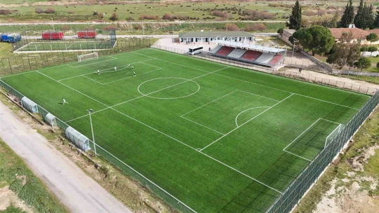 Söke'ye 3 yeni futbol sahası