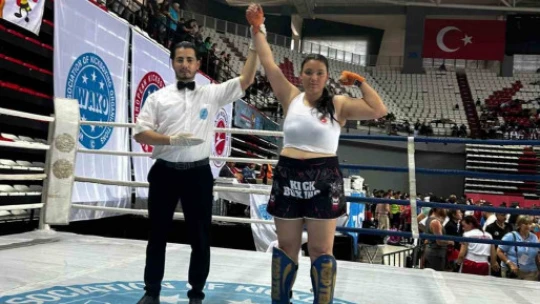 Sökeli 3 genç sporcu Dünya Kupası'ndan madalyayla döndü