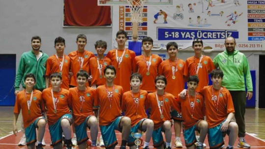 Sökeli basketciler namağlup şampiyon oldu