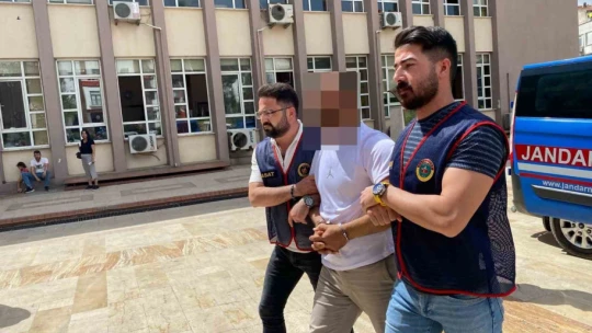 Son siparişini jandarmaya teslim etti, 20 yıl sonra yakalandı