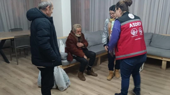 Sosyal medyada gündem olan yaşlı adama valilik sahip çıktı