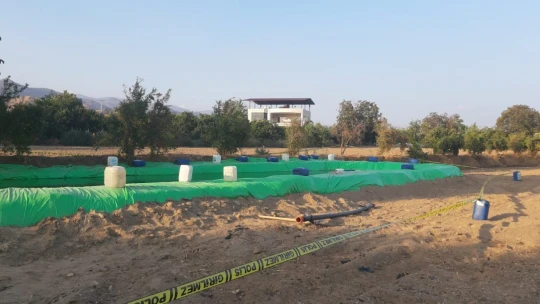Sulama havuzuna düşen çocuğu kurtarmaya çalışan 2 kişi öldü