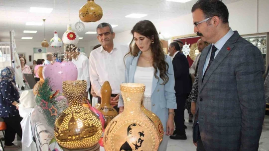 Sultanhisar'da el emeği ürünler görücüye çıkartıldı