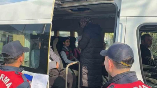 Sultanhisar'da okul servis araçları denetlendi