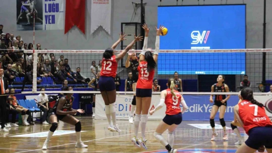 Sultanlar Ligi: Aydın Büyükşehir Belediyespor: 1 - Eczacıbaşı Dynavit: 3