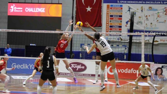 Sultanlar Ligi: Aydın Büyükşehir Belediyespor: 3 - Beşiktaş: 0