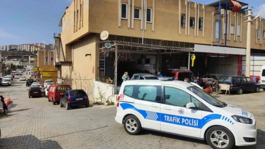 Tamir için bırakılan motosikletle ortalığı birbirine kattı