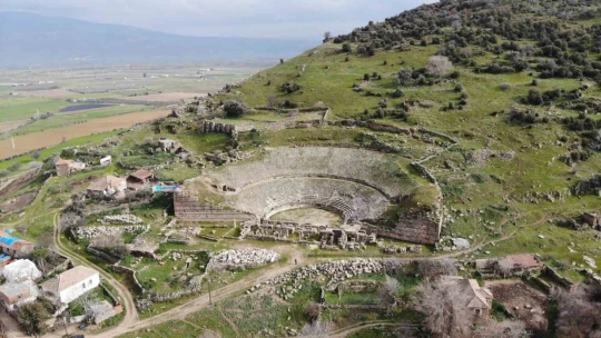 Tarihin eğlence merkezi Aydın'da ziyaretçilerini bekliyor
