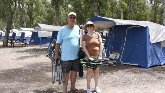 Tatilcilerin kalbi Kuşadası'nda kaldı