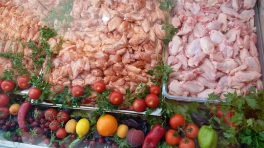 Tavuk, dana ve kuzunun tahtını sarstı