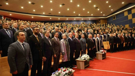 Hulusi Akar: 'Netanyahu eli kanlı bebek katilidir'