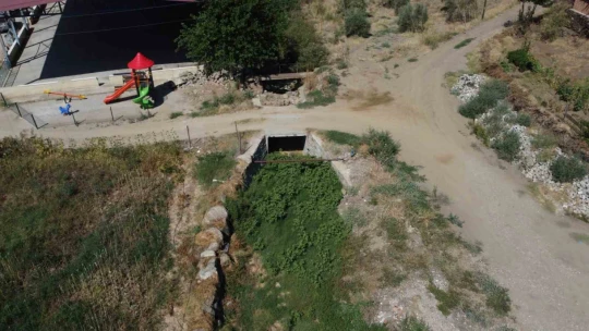 Teke Deresi su yolu, istinat duvarı ile güçlendirildi