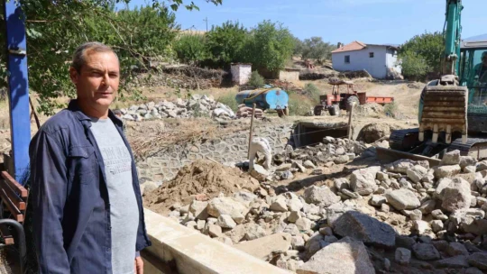 Teke Deresi su yolu, istinat duvarı ile güçlendirildi