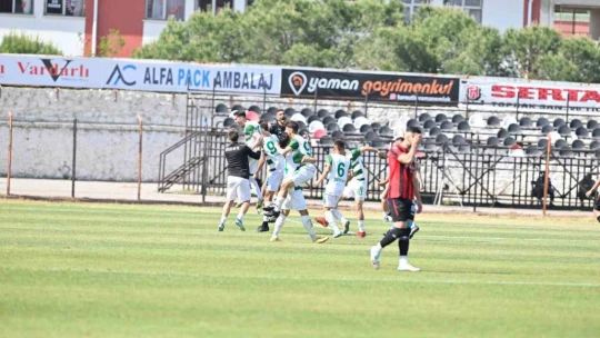 TFF 3. Lig 2. Grup Play Off - Turgutluspor: 1 - Efeler 09 SFK: 4