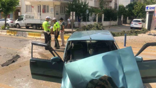 Tofaş otomobil ağaca çarptı: 1'i çocuk 3 yaralı