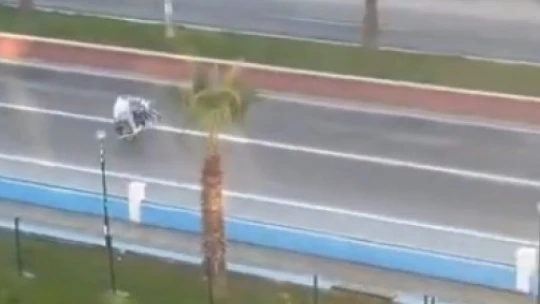 Trafiği tehlikeye düşüren motosiklet sürücüsüne 67 bin lira ceza yazıldı