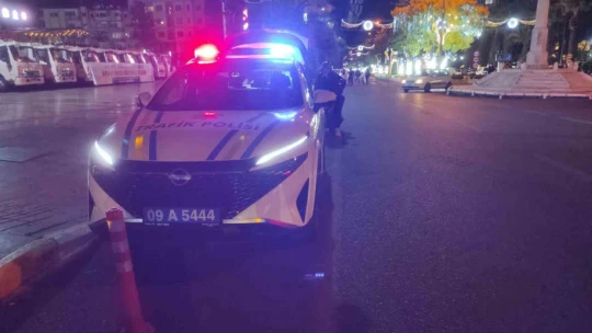 Trafik ekiplerinden 'reflektör' denetimi