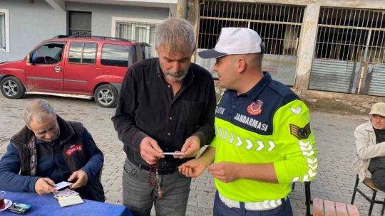 Traktör sürücülerine koruyucu sistemlerin önemi anlatıldı