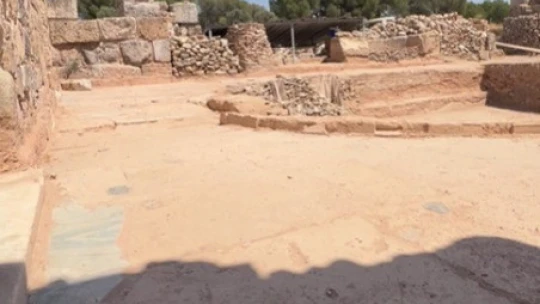 Tralleis'te 2. yüzyıla ait mermer parçaları tespit edildi