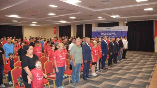 Türkiye'deki özel sporcular, Didim'deki bocce yarışmasına katıldı