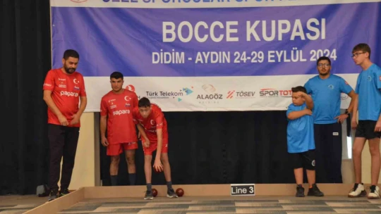 Türkiye'deki özel sporcular, Didim'deki bocce yarışmasına katıldı