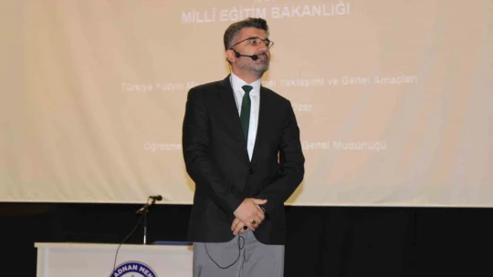 Türkiye Yüzyılı Maarif Modeli Aydın'da eğitimcilere anlatıldı