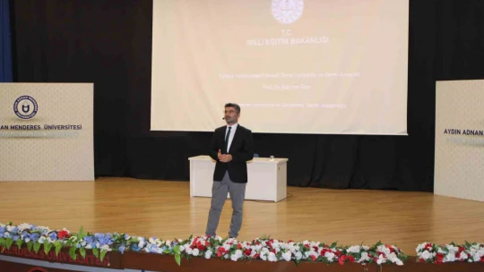 Türkiye Yüzyılı Maarif Modeli Aydın'da eğitimcilere anlatıldı